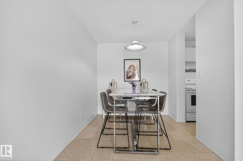 414 4220 139 Avenue, Edmonton, AB - Indoor Photo Showing Dining Room