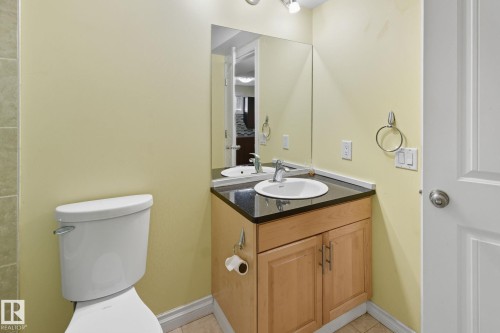 6026 164A Avenue, Edmonton, AB - Indoor Photo Showing Bathroom