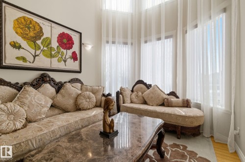 6026 164A Avenue, Edmonton, AB - Indoor Photo Showing Living Room