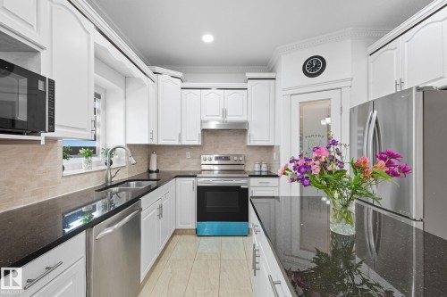6026 164A Avenue, Edmonton, AB - Indoor Photo Showing Kitchen With Double Sink With Upgraded Kitchen