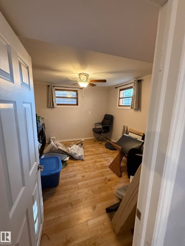 12131 65 Street, Edmonton, AB - Indoor Photo Showing Other Room