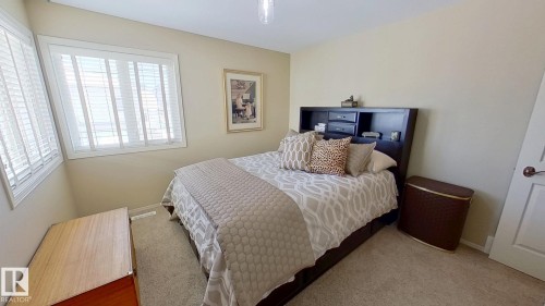 47 1130 Falconer Road, Edmonton, AB - Indoor Photo Showing Bedroom