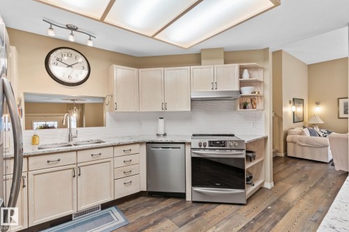 47 1130 Falconer Road, Edmonton, AB - Indoor Photo Showing Kitchen With Double Sink