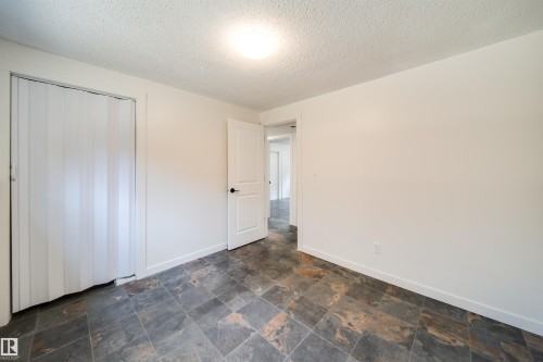 18851 99A Avenue Nw, Edmonton, AB - Indoor Photo Showing Other Room