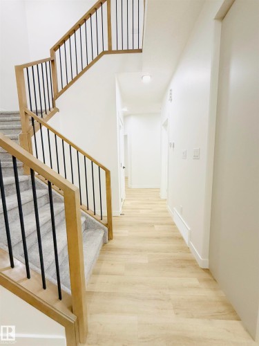 3154 Magpie Way, Edmonton, AB - Indoor Photo Showing Other Room