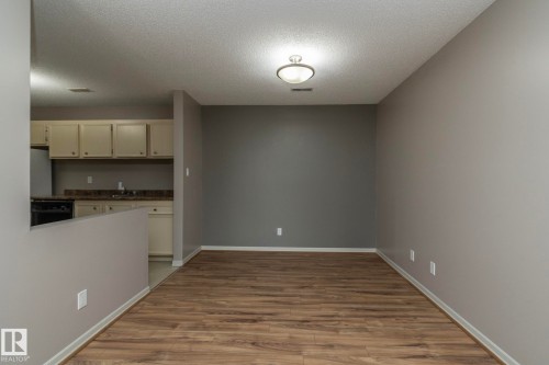23 14620 26 Street, Edmonton, AB - Indoor Photo Showing Other Room