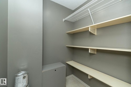 23 14620 26 Street, Edmonton, AB - Indoor With Storage