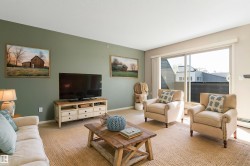 412 17011 67 Avenue  Edmonton, AB T5T 6Y6