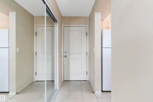 412 17011 67 Avenue, Edmonton, AB - Indoor Photo Showing Other Room