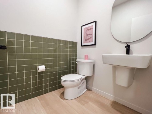 17326 98A Street, Edmonton, AB - Indoor Photo Showing Bathroom