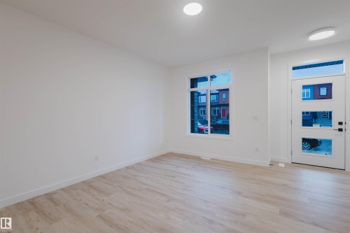 7 Cobblestone Gate, Spruce Grove, AB - Indoor Photo Showing Other Room