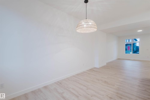 7 Cobblestone Gate, Spruce Grove, AB - Indoor Photo Showing Other Room