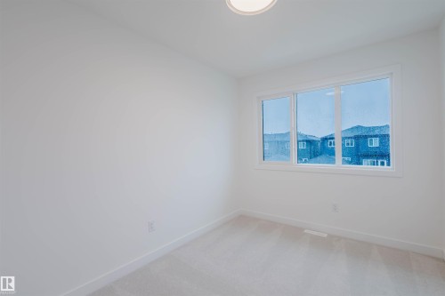 7 Cobblestone Gate, Spruce Grove, AB - Indoor Photo Showing Other Room