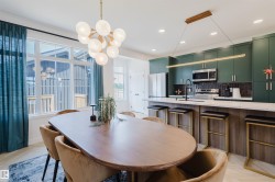 2131 CROSSBILL Lane  Edmonton, AB T5S 0W3