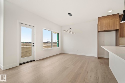 7095 Kiviaq Crescent, Edmonton, AB - Indoor