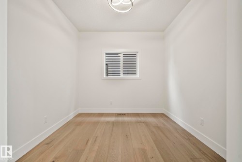 7095 Kiviaq Crescent, Edmonton, AB - Indoor Photo Showing Other Room