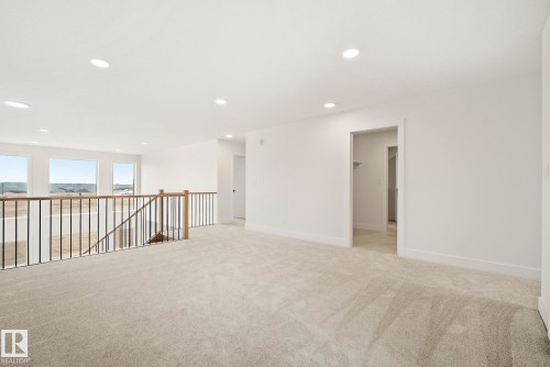 7095 Kiviaq Crescent, Edmonton, AB - Indoor Photo Showing Other Room