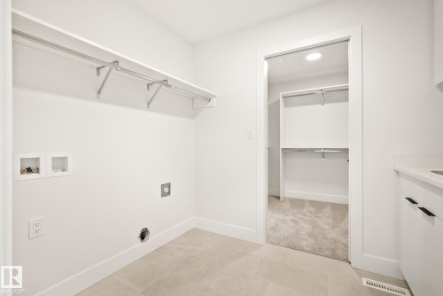 7095 Kiviaq Crescent, Edmonton, AB - Indoor With Storage