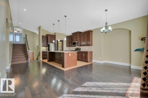 6221 167A Avenue, Edmonton, AB - Indoor Photo Showing Kitchen With Upgraded Kitchen
