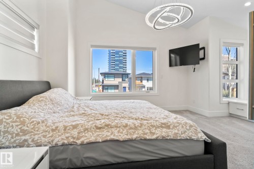 14041 101A Avenue, Edmonton, AB - Indoor Photo Showing Bedroom