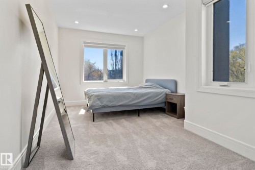14041 101A Avenue, Edmonton, AB - Indoor Photo Showing Bedroom