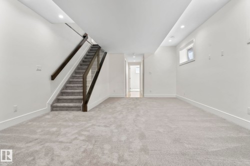 14041 101A Avenue, Edmonton, AB - Indoor Photo Showing Other Room