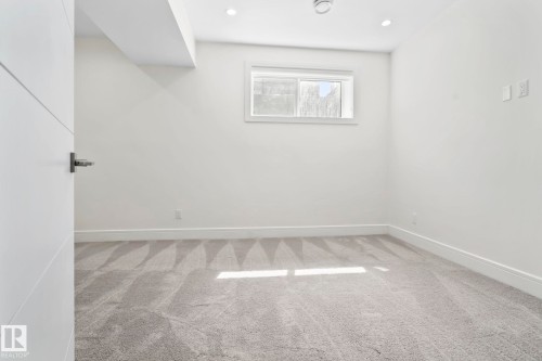 14041 101A Avenue, Edmonton, AB - Indoor Photo Showing Other Room