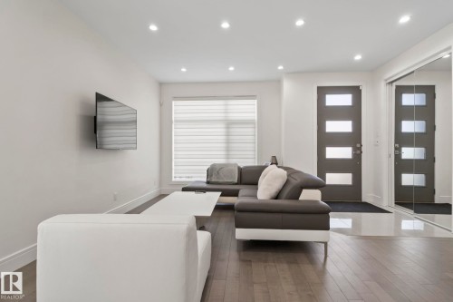 14041 101A Avenue, Edmonton, AB - Indoor