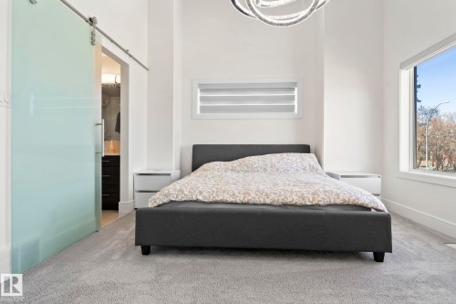 14041 101A Avenue, Edmonton, AB - Indoor Photo Showing Bedroom