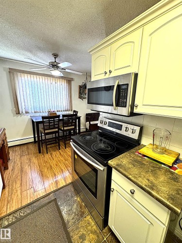 201 10035 164 Street, Edmonton, AB - Indoor Photo Showing Kitchen