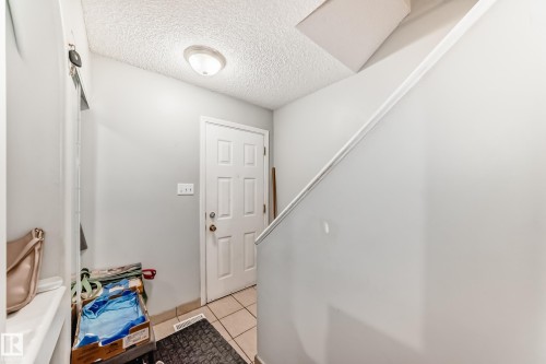 53 Lakewood Village, Edmonton, AB - Indoor Photo Showing Other Room