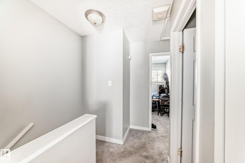 53 Lakewood Village, Edmonton, AB - Indoor Photo Showing Other Room