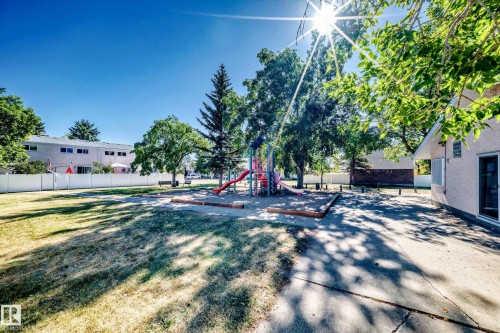 53 Lakewood Village, Edmonton, AB - Outdoor