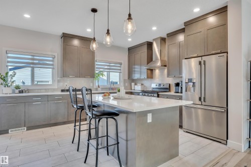 804 Berg Loop, Leduc, AB - Indoor Photo Showing Kitchen With Upgraded Kitchen