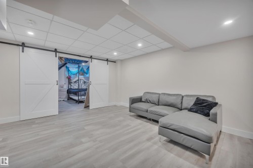 804 Berg Loop, Leduc, AB - Indoor