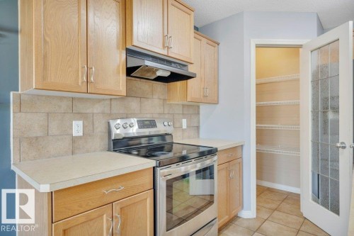 128 Southfork Drive, Leduc, AB - Indoor Photo Showing Kitchen