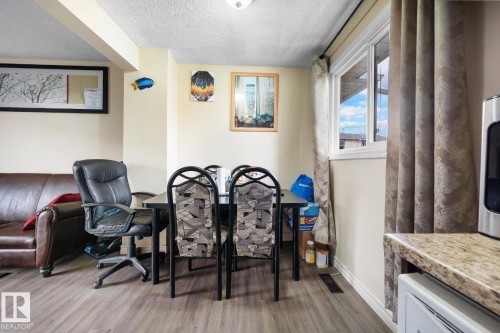 285 Harrison Drive, Edmonton, AB - Indoor
