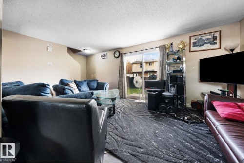285 Harrison Drive, Edmonton, AB - Indoor Photo Showing Living Room