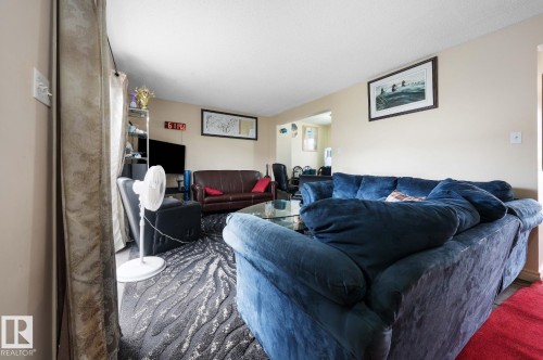 285 Harrison Drive, Edmonton, AB - Indoor Photo Showing Living Room
