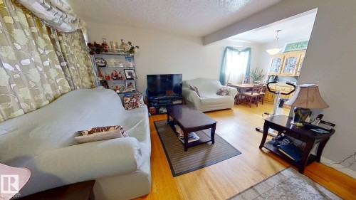 13320 139 Street, Edmonton, AB - Indoor