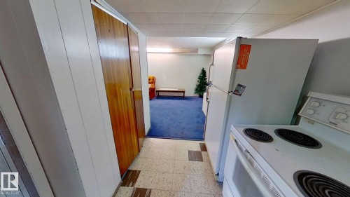 13320 139 Street, Edmonton, AB - Indoor