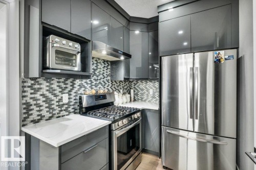 4405 Triomphe Gate, Beaumont, AB - Indoor Photo Showing Kitchen With Upgraded Kitchen