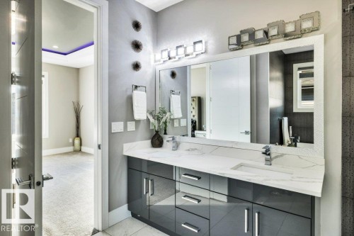 4405 Triomphe Gate, Beaumont, AB - Indoor Photo Showing Bathroom