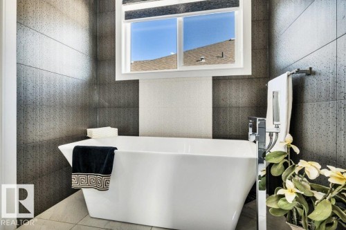 4405 Triomphe Gate, Beaumont, AB - Indoor