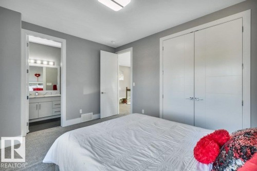 4405 Triomphe Gate, Beaumont, AB - Indoor Photo Showing Bedroom