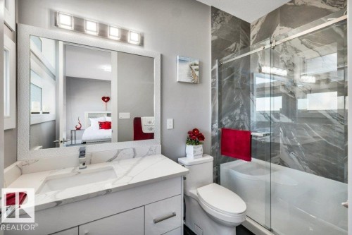 4405 Triomphe Gate, Beaumont, AB - Indoor Photo Showing Bathroom