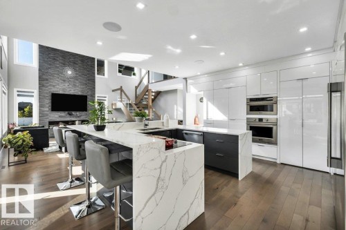 4405 Triomphe Gate, Beaumont, AB - Indoor Photo Showing Kitchen With Upgraded Kitchen