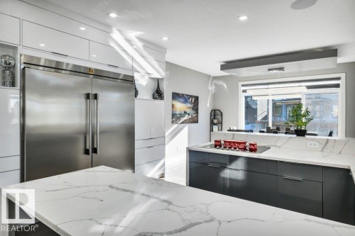 4405 Triomphe Gate, Beaumont, AB - Indoor Photo Showing Kitchen With Upgraded Kitchen