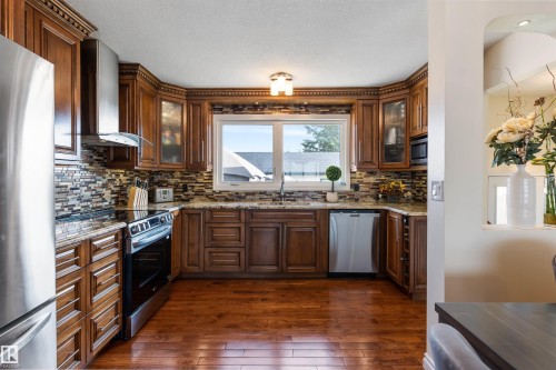 12803 47 Street, Edmonton, AB - Indoor Photo Showing Kitchen With Stainless Steel Kitchen With Upgraded Kitchen