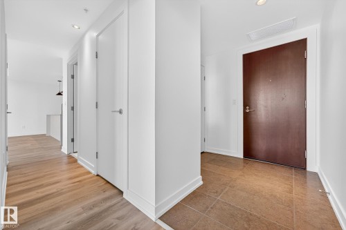 306 2606 109 Street, Edmonton, AB - Indoor Photo Showing Other Room